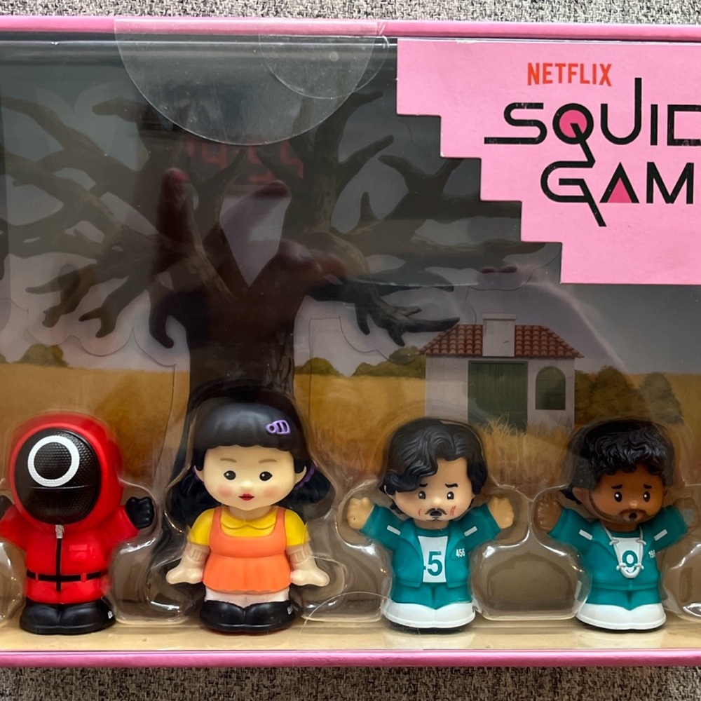 Netflix Squid Game little people by Fisher-Price Mattel